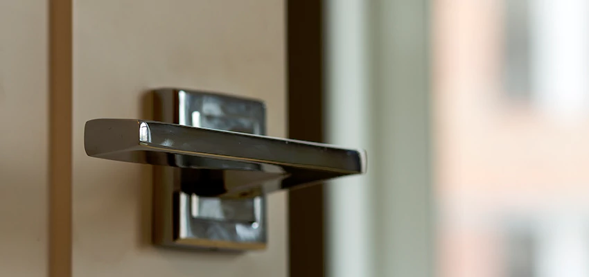 Door Lever Knob Repair in Canyon Lake, California